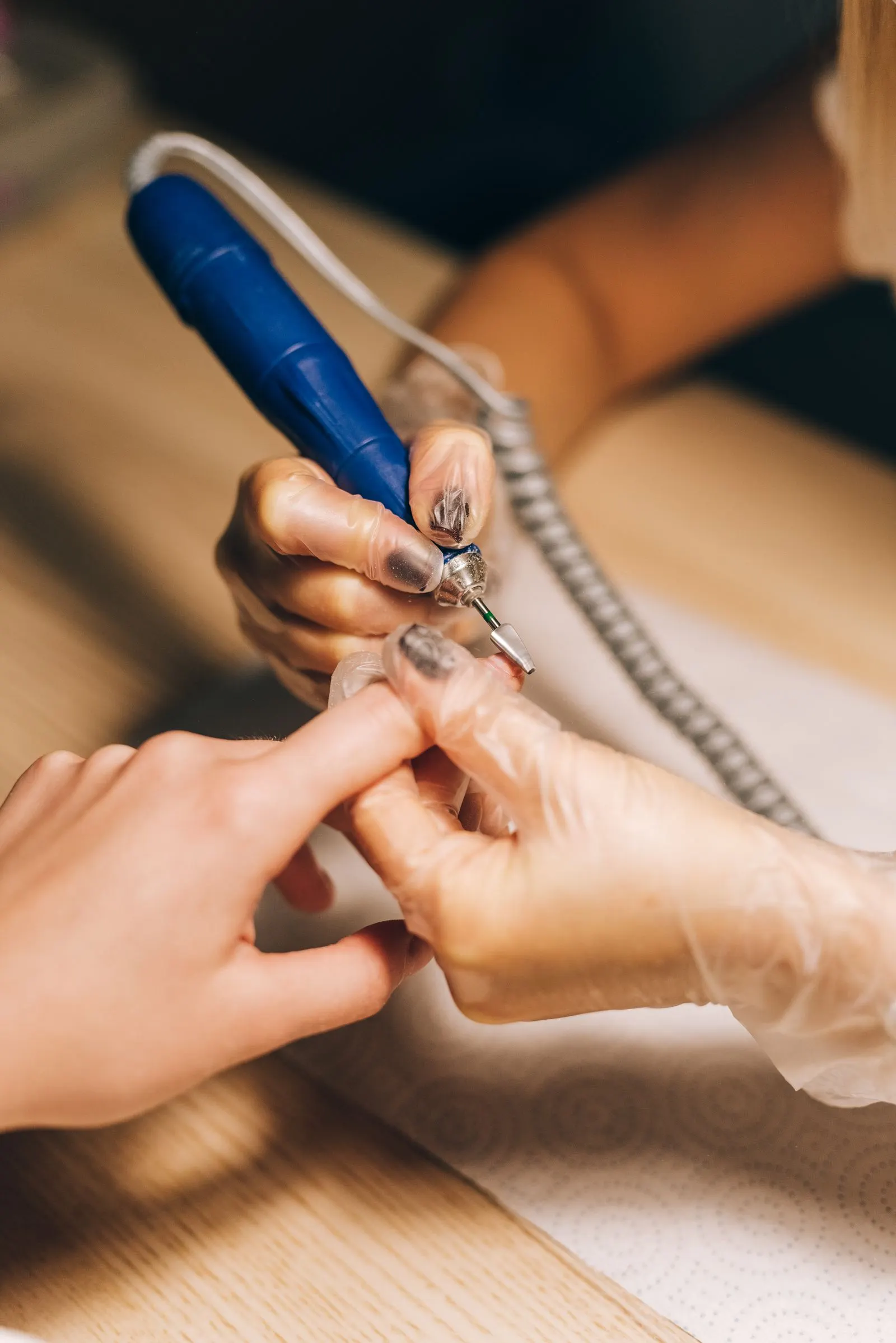 Întărirea unghiilor naturale cu gel (rubber base) la MediPedi, 1 Decembrie, Ilfov